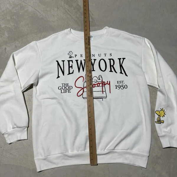 Peanuts Snoopy New York NY Women's Embroidered Sweatshirt SZ XL Pullover Graphic - Image 7