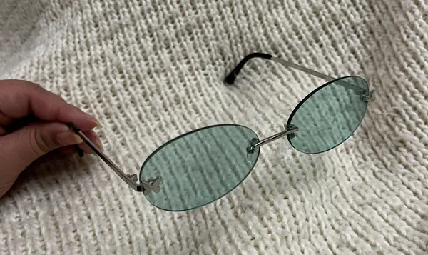 Rimless Round Blue Sunglasses - Image 3