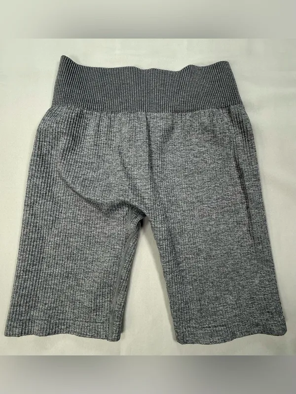 Hypr MV High-Rise Ribbed Gray Women's Bike Shorts - Image 6