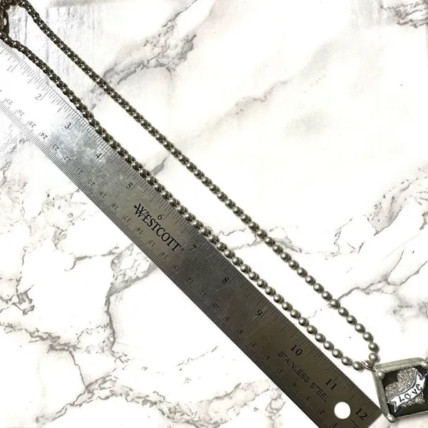 Silver tone love pendant necklace - Image 6