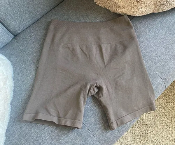 Aurola seamless mocha shorts Gray Size M - Image 3
