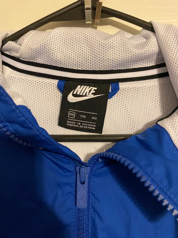 Nike Windbreaker - Image 2