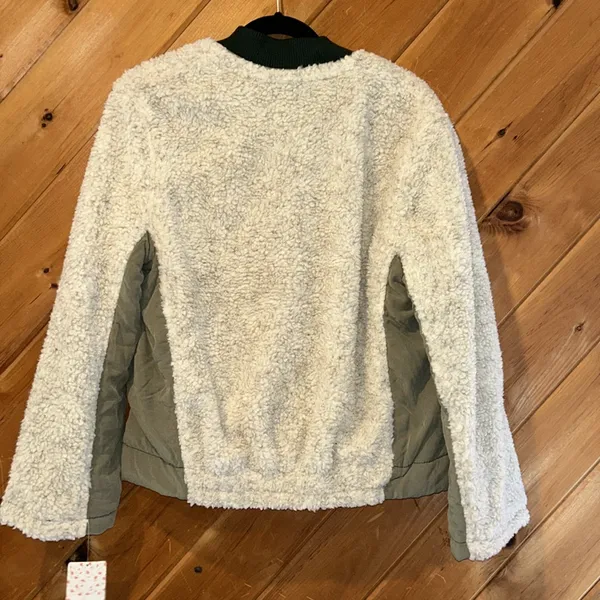 NWT Free People Rivington Sherpa jacket in green cream desert combo - Image 10