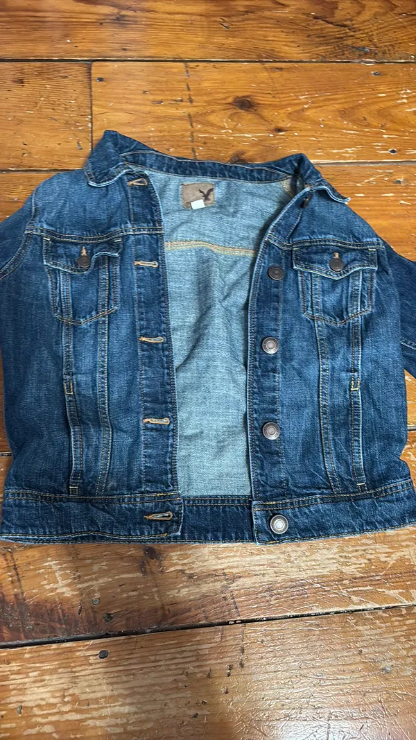 American Eagle Jean Jacket - Image 3