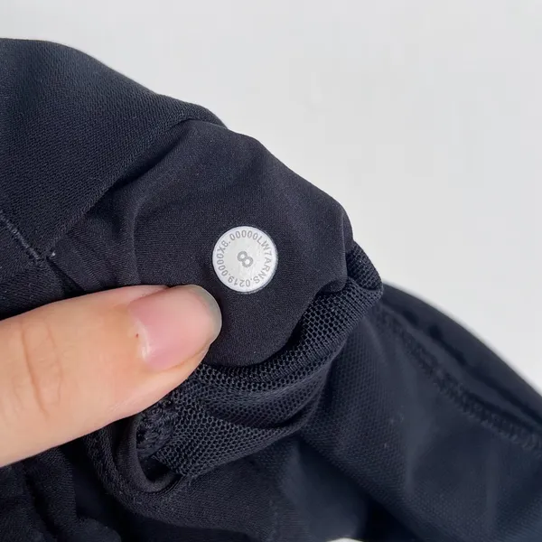 Lululemon • On The Fly Short *Woven *2.5" black drawstring pull-on travel - Image 5
