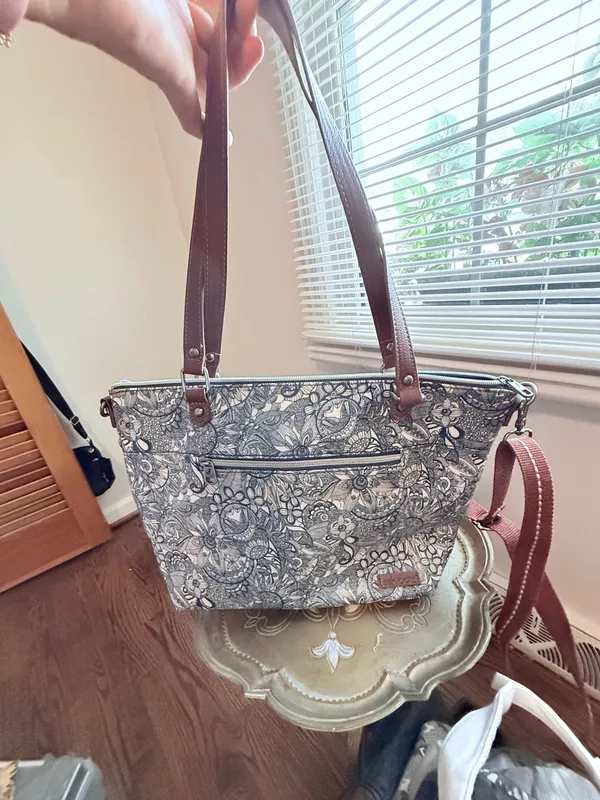 Sakroots Bag and wallet - Image 8