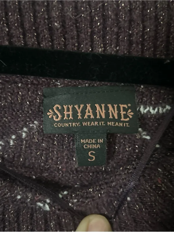 Shyanne Women's Off-the-Shoulder Fushia Cable Knit Sweater Small Cotton Blend - Image 8