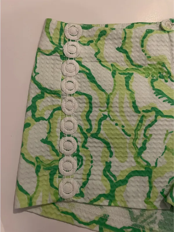 Lilly Pulitzer Liza Shorts - Image 4
