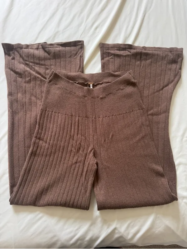 FREE PEOPLE | Ribbed Wide-Leg Knit Pants in Brown | S - Image 2