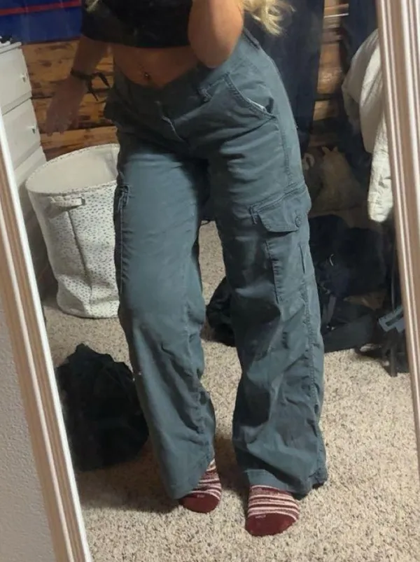 American Eagle Cargo Pants - Image 4
