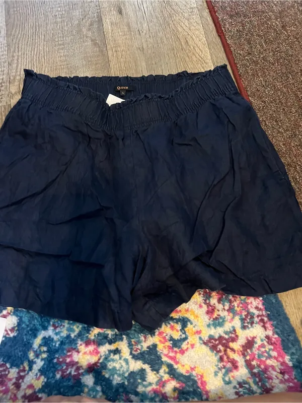 Quince Navy Women's Elastic Waist Shorts - Image 2
