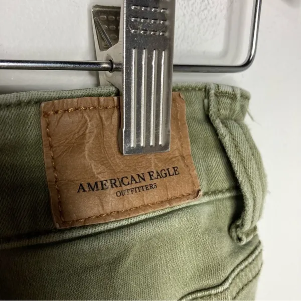 American Eagle Outfitters high Rise Jegging Crop olive‎ green size 6 - Image 6