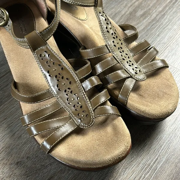 Croft & Barrow Sandals Size 9.5 Medium - Image 5