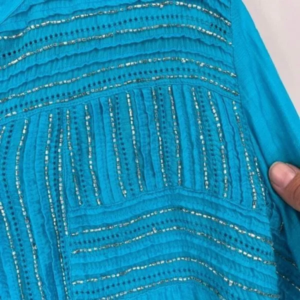 Chico’s Women's Pin Tuck Silver‎ Sequin Roll Tab Sleeves Blouse Turquoise large - Image 5