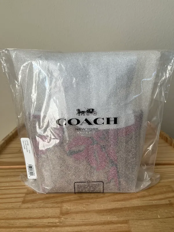Coach Purse - Image 13