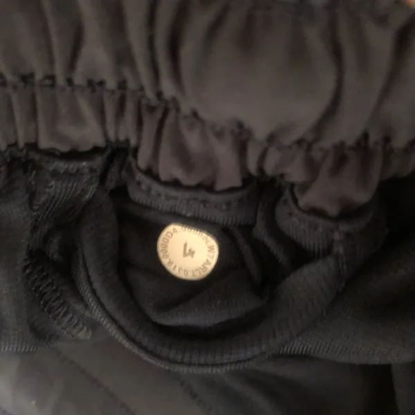 Lululemon Hotty Hot Shorts - Image 5