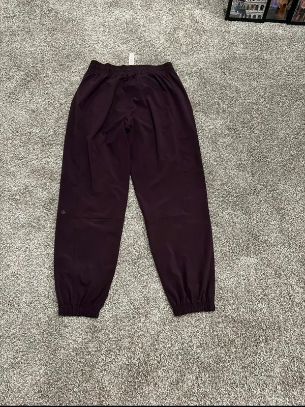 Lululemon pants  - Image 4