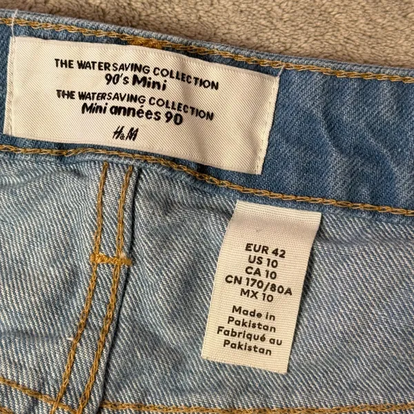 H&M‎ 90s Floral Denim Mini Skirt Frayed Hem Blue Y2K Grunge Button Fly Size 10 - Image 3