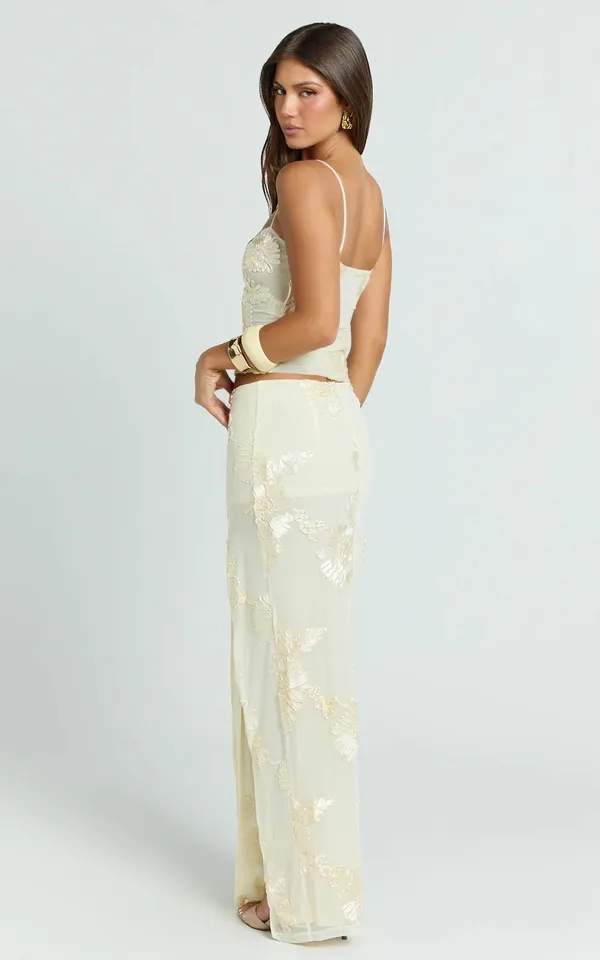 Showpo Set Ivory Top and Maxi Skirt - Image 4