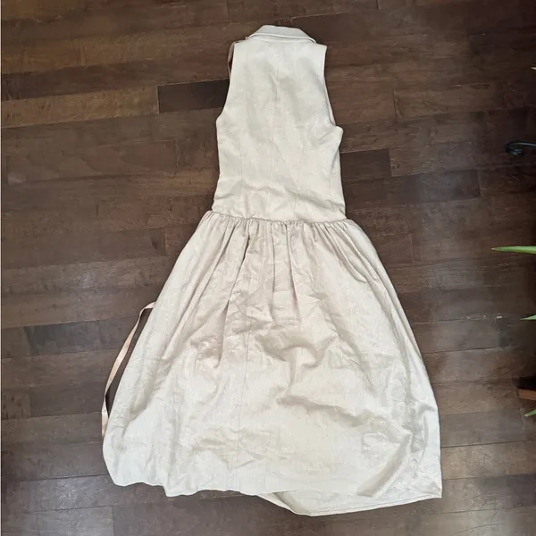 Meshki Valery Midi linen drop waist collared sleeveless button detail dress NWT - Image 8