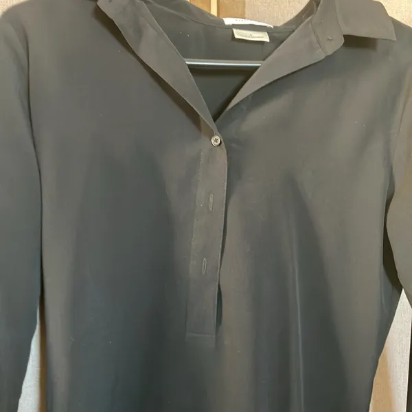 FINAL MARKDOWN Van Heusen Black Fitted Button Down Polo Collar Shirt small - Image 2