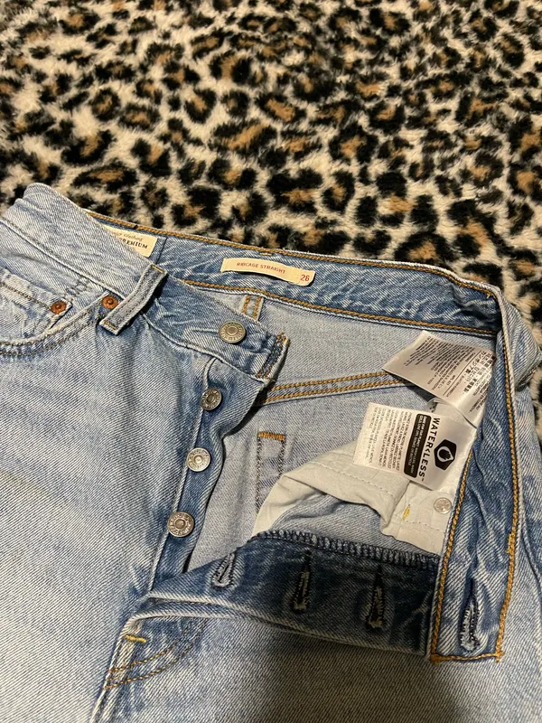 Levi’s Ribcage Straight Jeans - Image 4