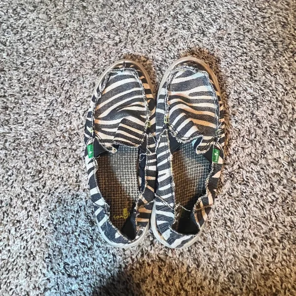 Sanuk Sidewalk Surfer Zebra Print Slip On Loafers Womens 7 Black White Textile‎ - Image 2