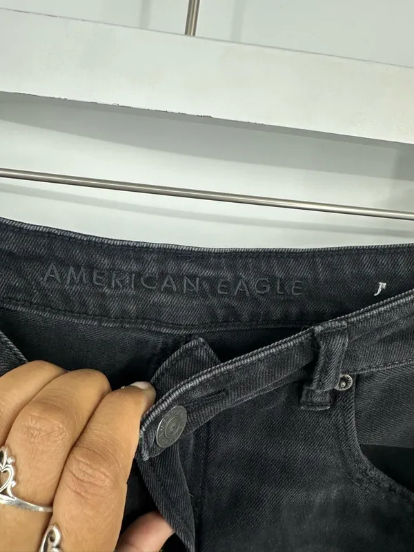American Eagle Outfitters Black Mom Straight Jeans Size 12 Short Distressed Boho - Image 4