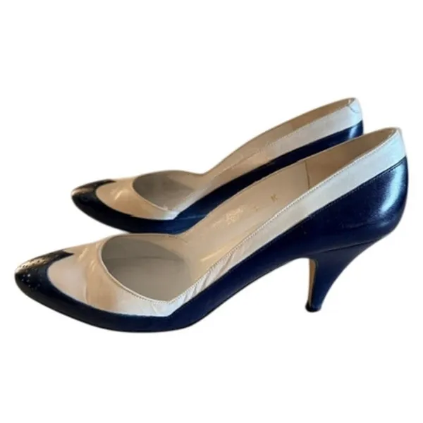 Liz Claiborne White & Navy Leather Spectator Pumps Vintage 1980s Women's 7M - Image 2