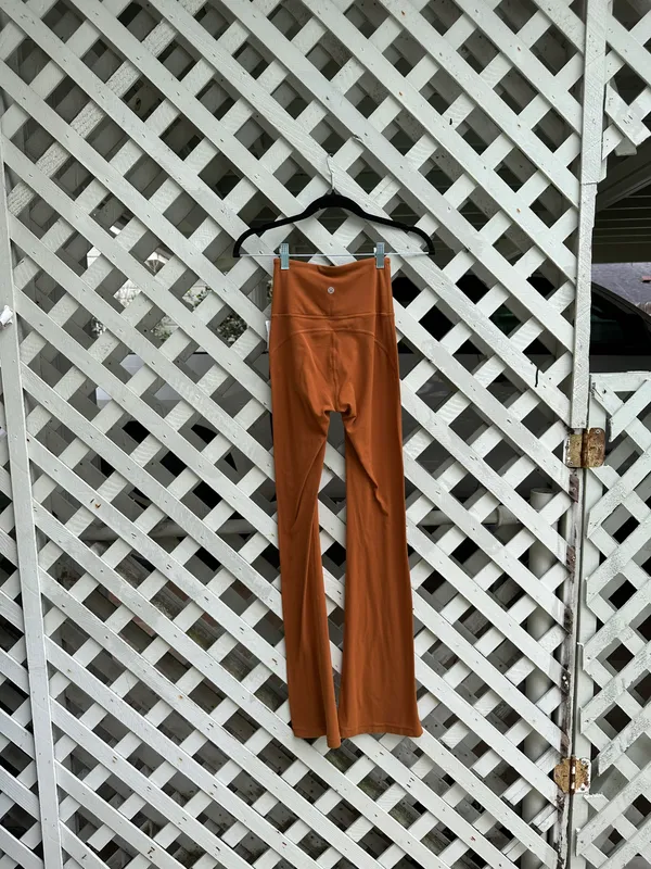 Lululemon Groove Super-High-Rise Flared Pant Nulu - Image 2