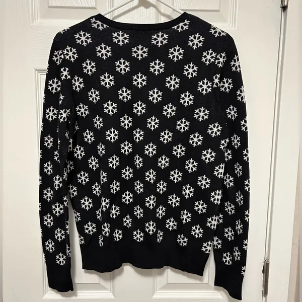 *Loft Black & White Snowflake Women’s Button Up Cardigan Sweater - Image 7