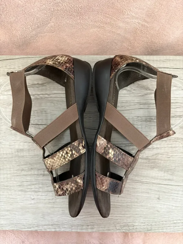Munro Zena Gladiator Brown Snake Reptile Print Leather Slip On Strappy Sandal 9 - Image 6