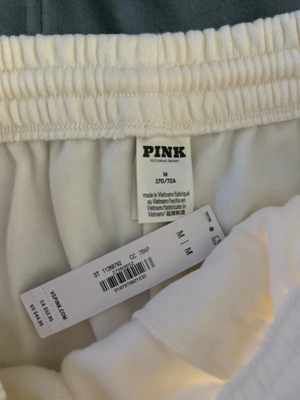NWT Victoria’s Secret/PINK WANTED FLEECE ROLLED HEM SHORTS US M - Image 6