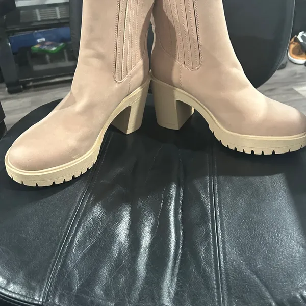 ZBY Women's Tan Ankle Boots SIZE 8.5 - Image 8