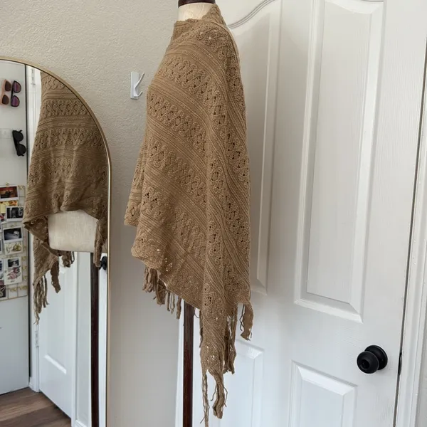 Cableknit fringe poncho Tan Size L - Image 7