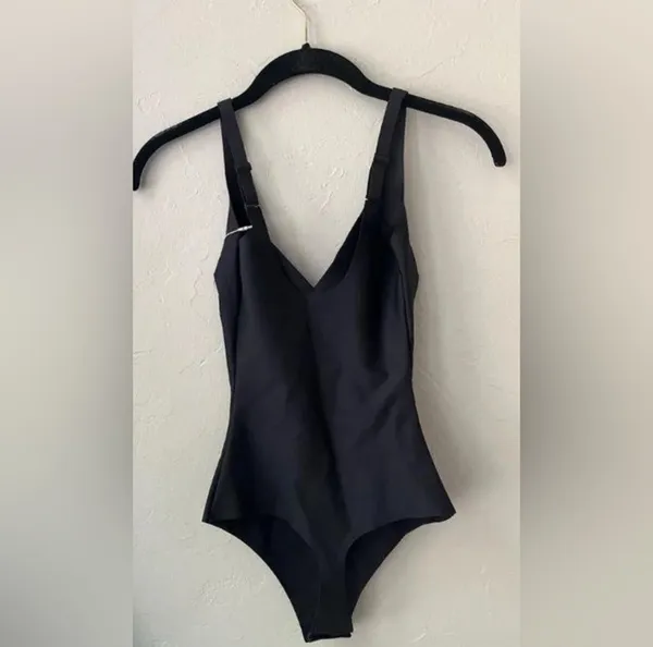 SKIMS Body Unlined Bodysuit M - Image 3