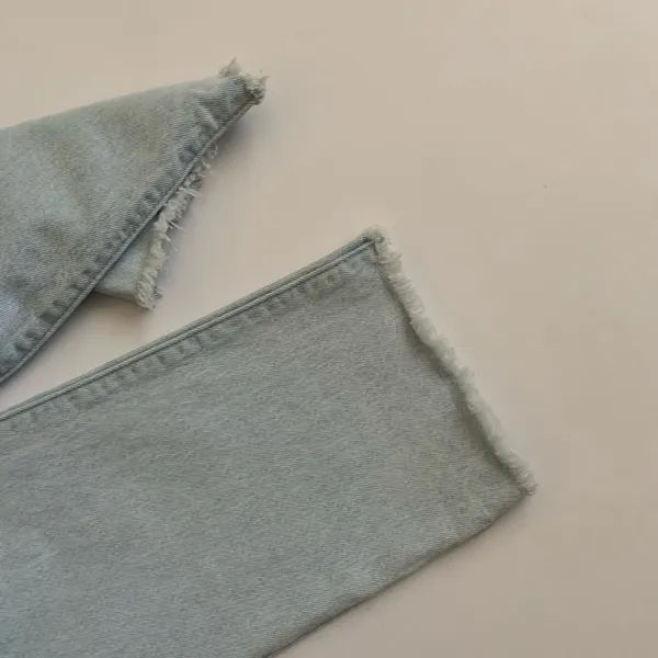 Levi’s 501 Original Cropped Straight‎ Leg Light Wash Jeans Size 30 - Image 3