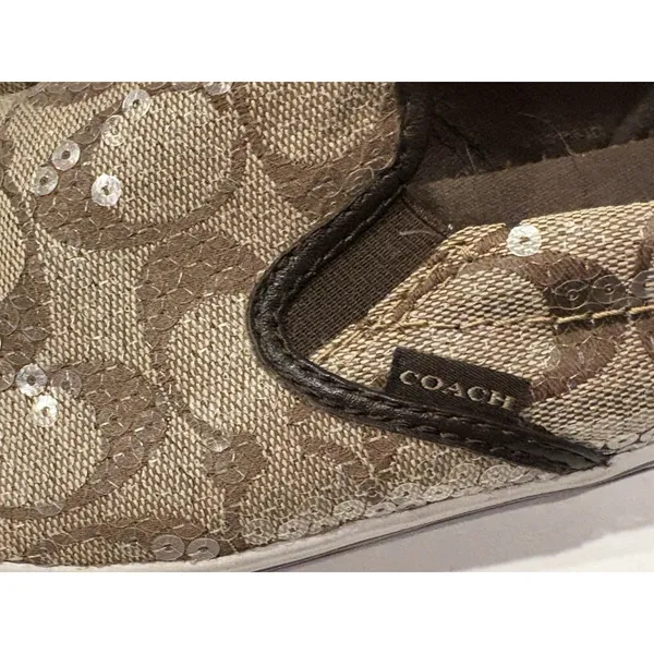 Coach signature logo slip-on sneakers featuring a brown 9B - Image 3