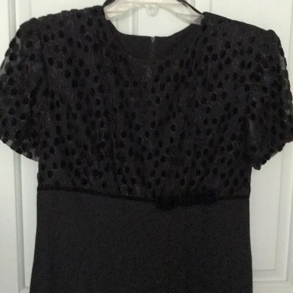 Gorgeous black dressy dress. BNWT. Size 8. - Image 2