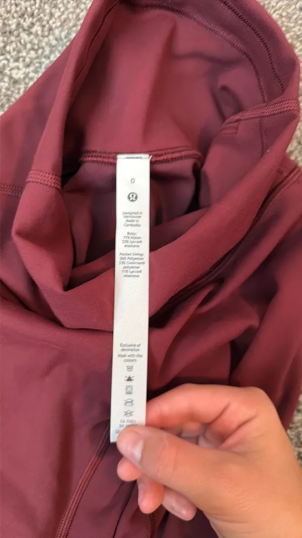 Maroon Lululemon Leggings Align 25" - Image 3