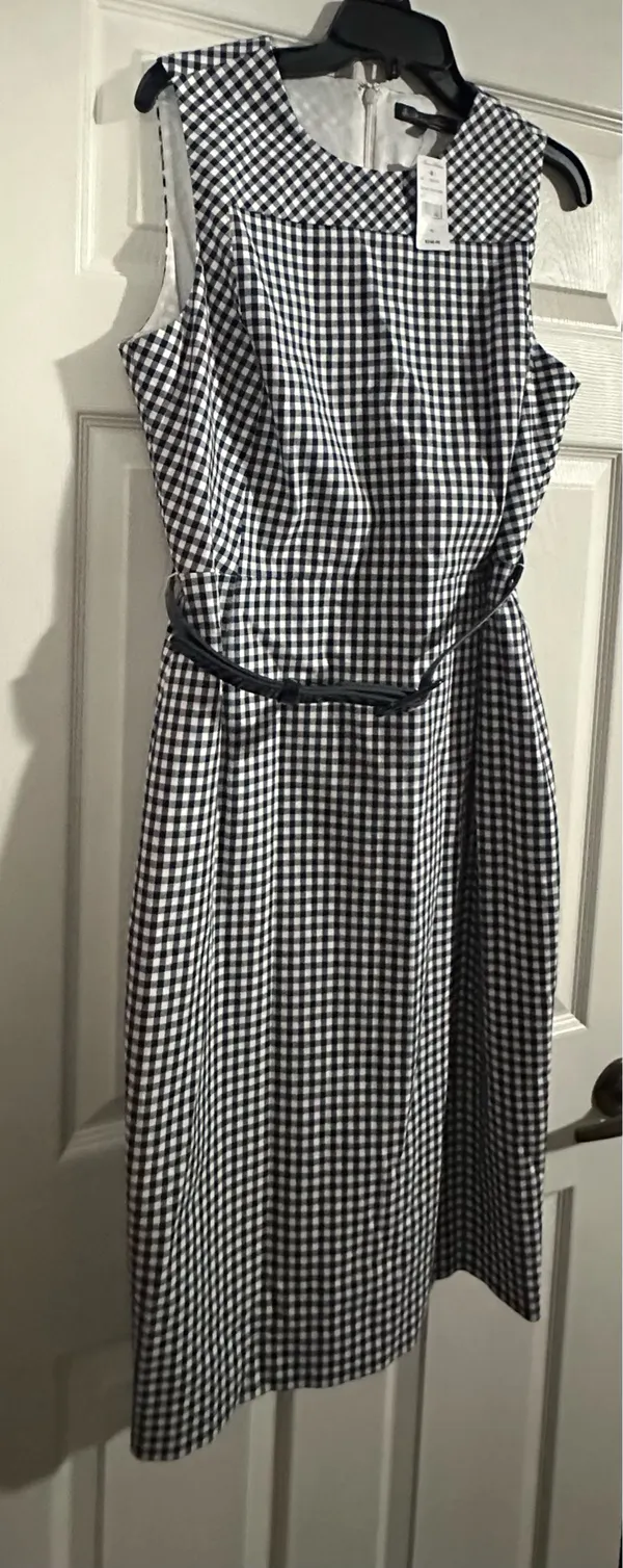 Brooks Brothers Gingham Dress with blazer are a size 12. - Image 11