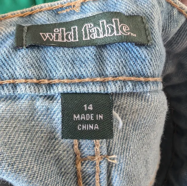 WILD FABLE Super High Rise Cut Off Shorts W14 Medium Wash - Image 5