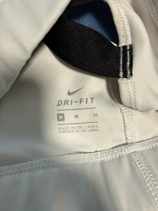 Nike Sports Bra Dri-Fit - Image 3