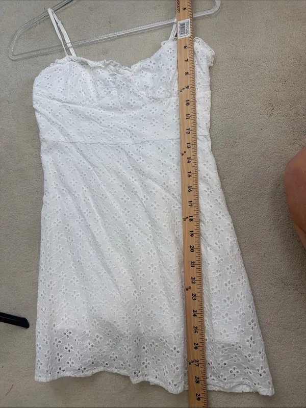 Lulu’s Friendly Flirtation White Sleeveless A-line Eyelet Mini Dress White Sz M - Image 9