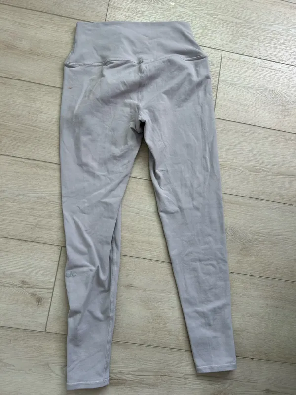 Alo yoga leggings  - Image 3
