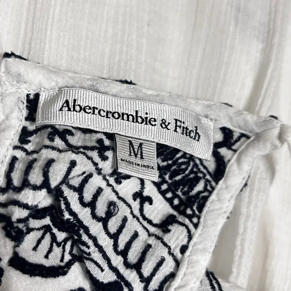 Abercrombie Fitch Women Babydoll Top M White Gauze‎ Embroidered Boho Festival - Image 6