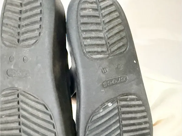Crocs Getaway Platform Toe Loop sandals size 11 women - Image 4