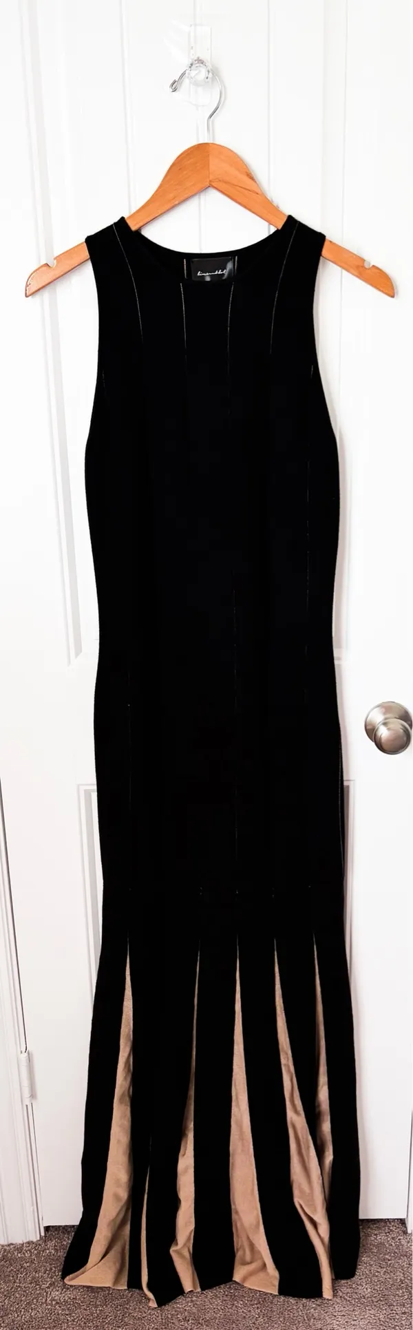 Line & Dot Kelli Pleat Sweater Dress Black and Nude Size Small NWT - Image 3