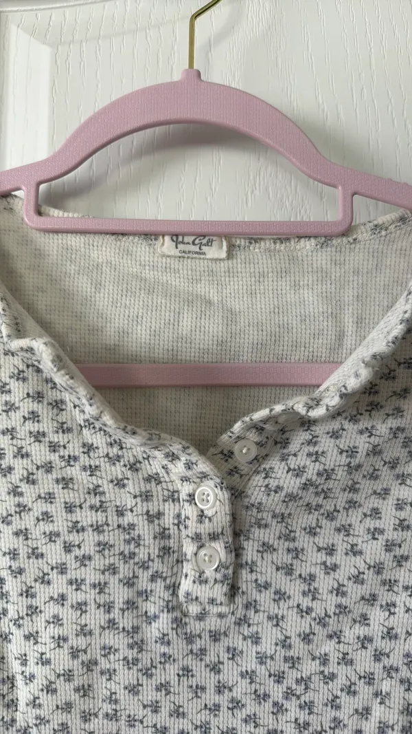 Brandy Melville Long Sleeve Thermal Top flower - Image 2