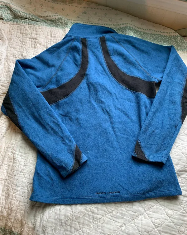 Under Armour Sweatshirt - Image 3